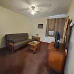 Lakewood Lodge & Restaurant