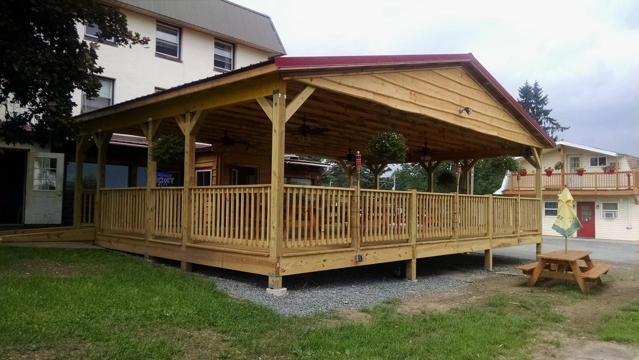 & Restaurant Lodge Lakewood