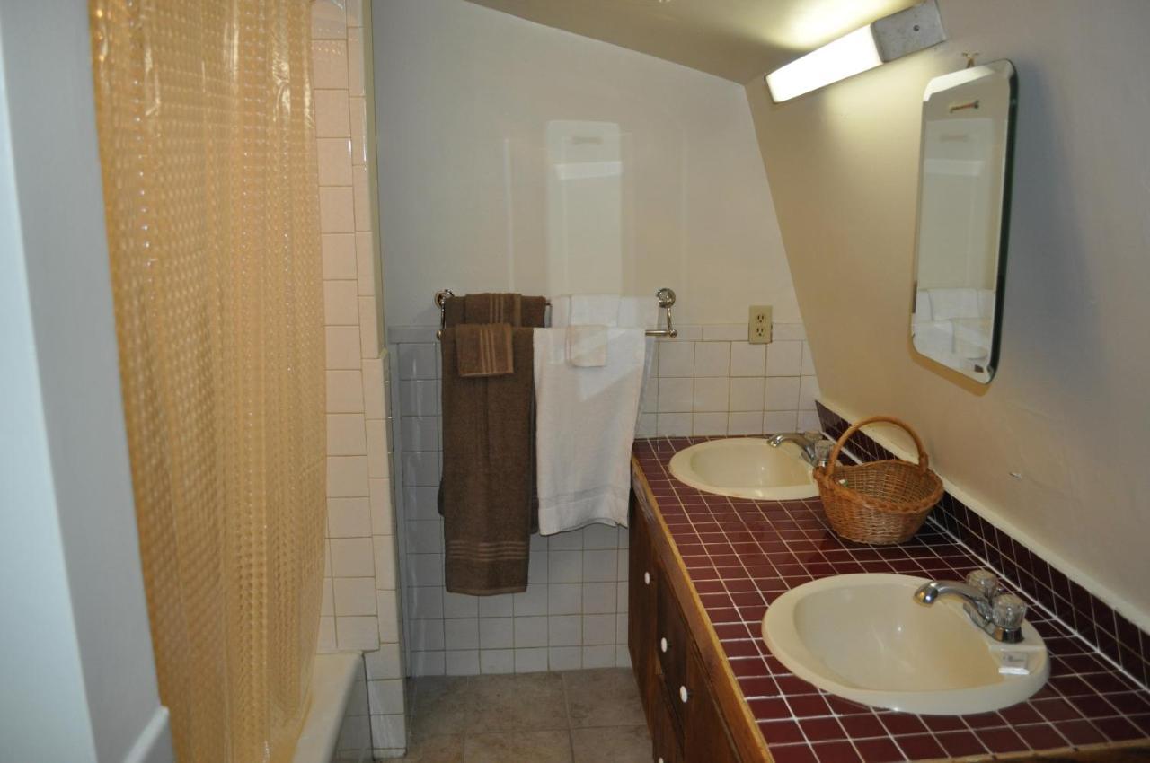 & Restaurant Lodge *